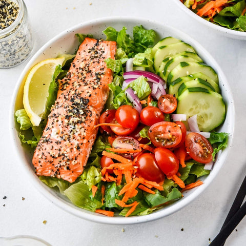 Salmon & Herbs Salad - Social Box